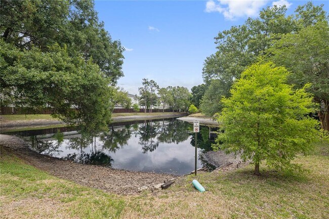 Building Photo - 14733 Norwood Oaks Dr