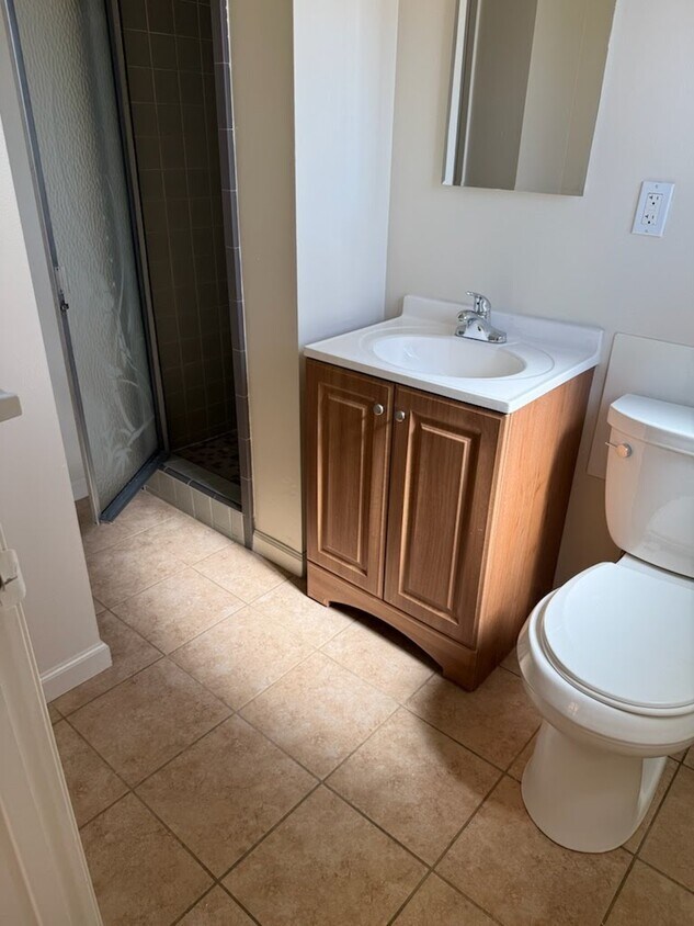 Foto del edificio - 1515 Harmon St