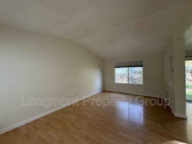 Building Photo - 1293 Red Mountain Dr