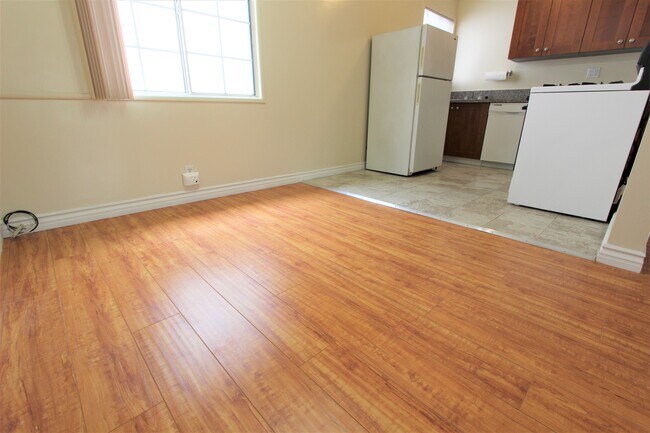 Dining Room - 1825 Taft Ave