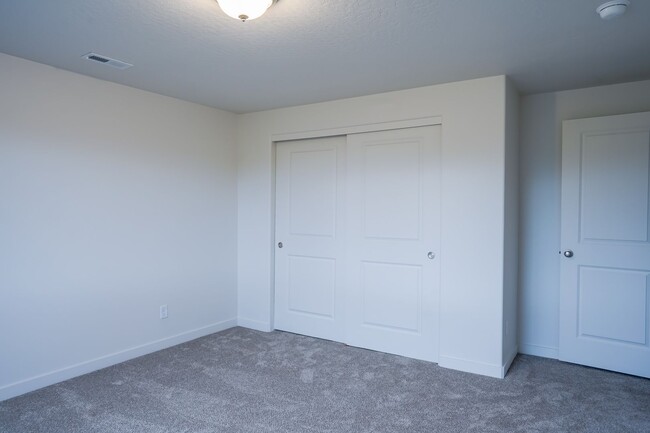Foto del edificio - 4 Bedroom, 2.5 Bath New home