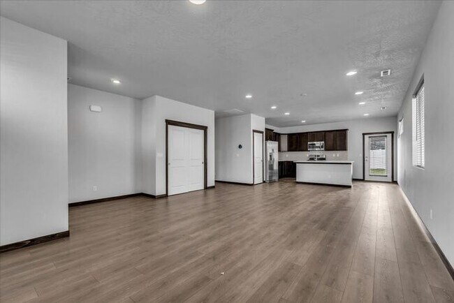 Foto del edificio - Charming 3 Bed and 2 Bath Home