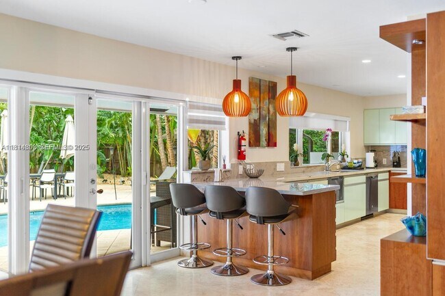 Foto del edificio - 4101 Bayview Dr