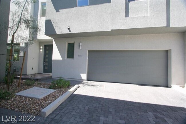 Building Photo - 11317 Gravitation Dr
