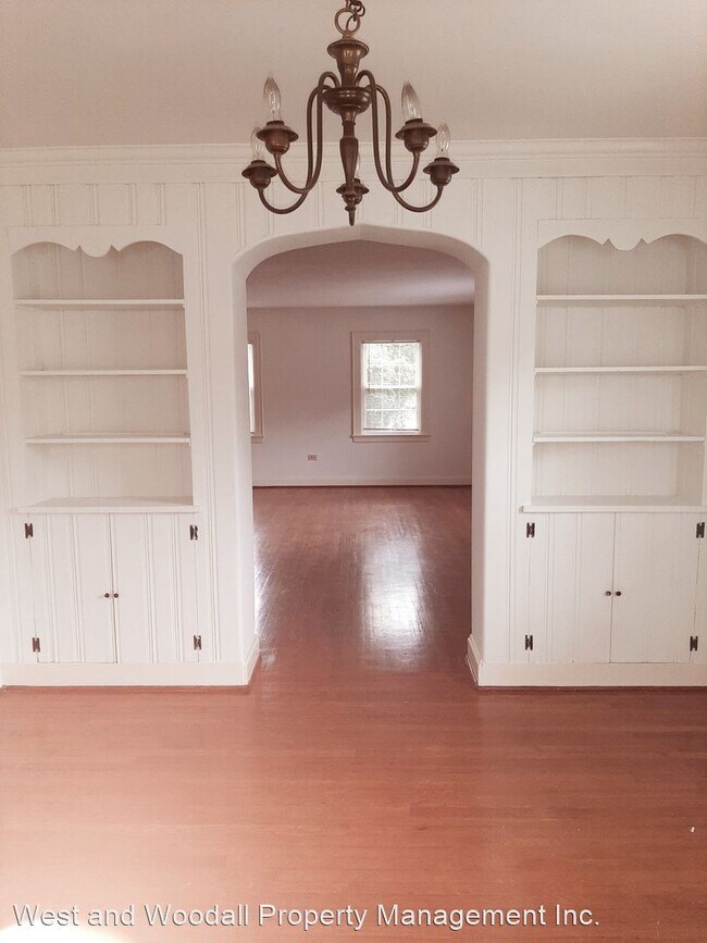 Building Photo - 3 br, 2.5 bath House - 2413 Pickett Road