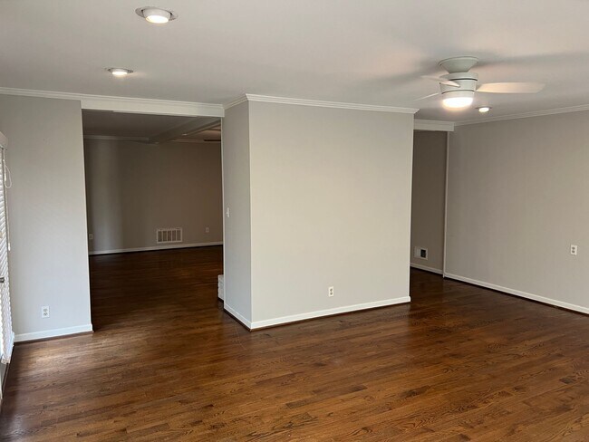 Foto del edificio - 3/2 Home Available Now!