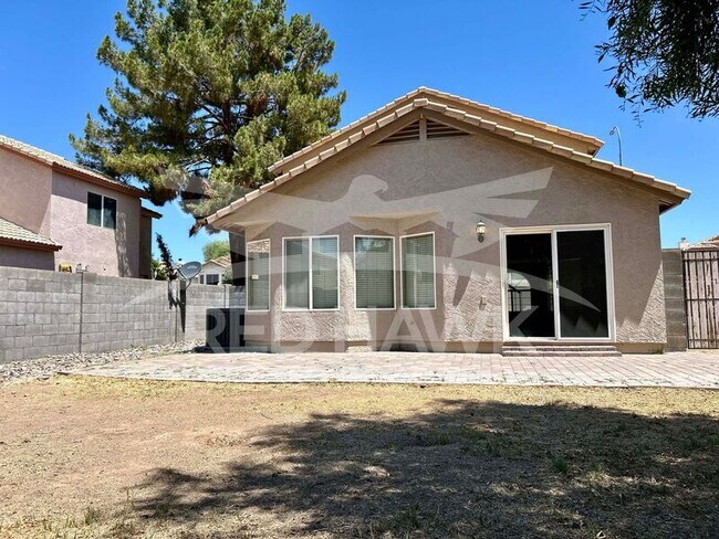 Foto del edificio - 1221 W Whitten St
