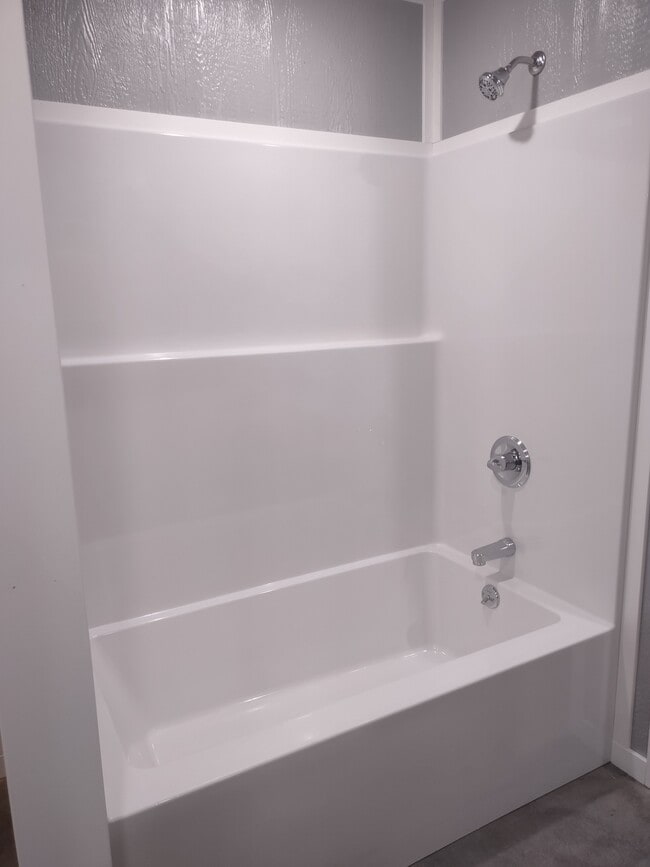 Building Photo - 546 J Strange Ave