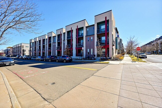 Foto del edificio - 7080 W Alaska Dr