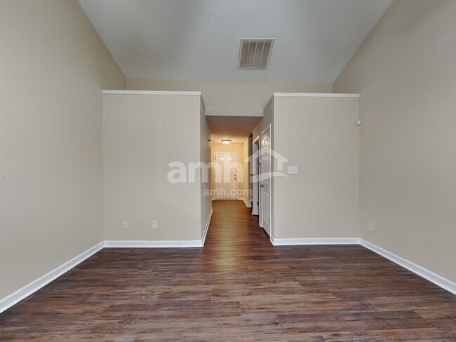 Foto del edificio - 714 W Parris Ave