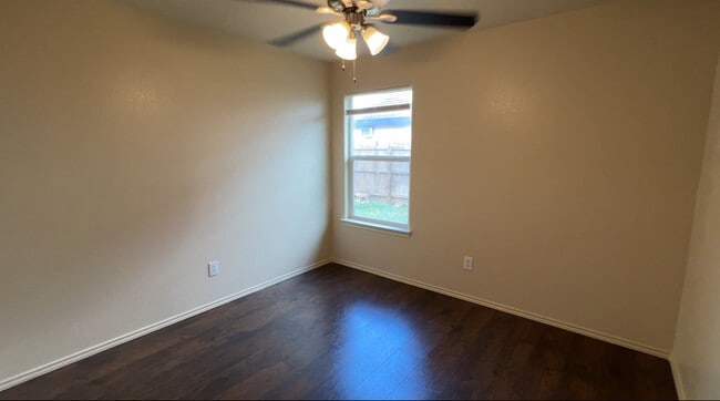 Building Photo - 8824 Cowboy Rose Ln