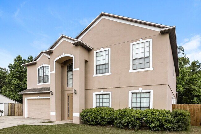 Foto del edificio - 703 Red Cedar Ct