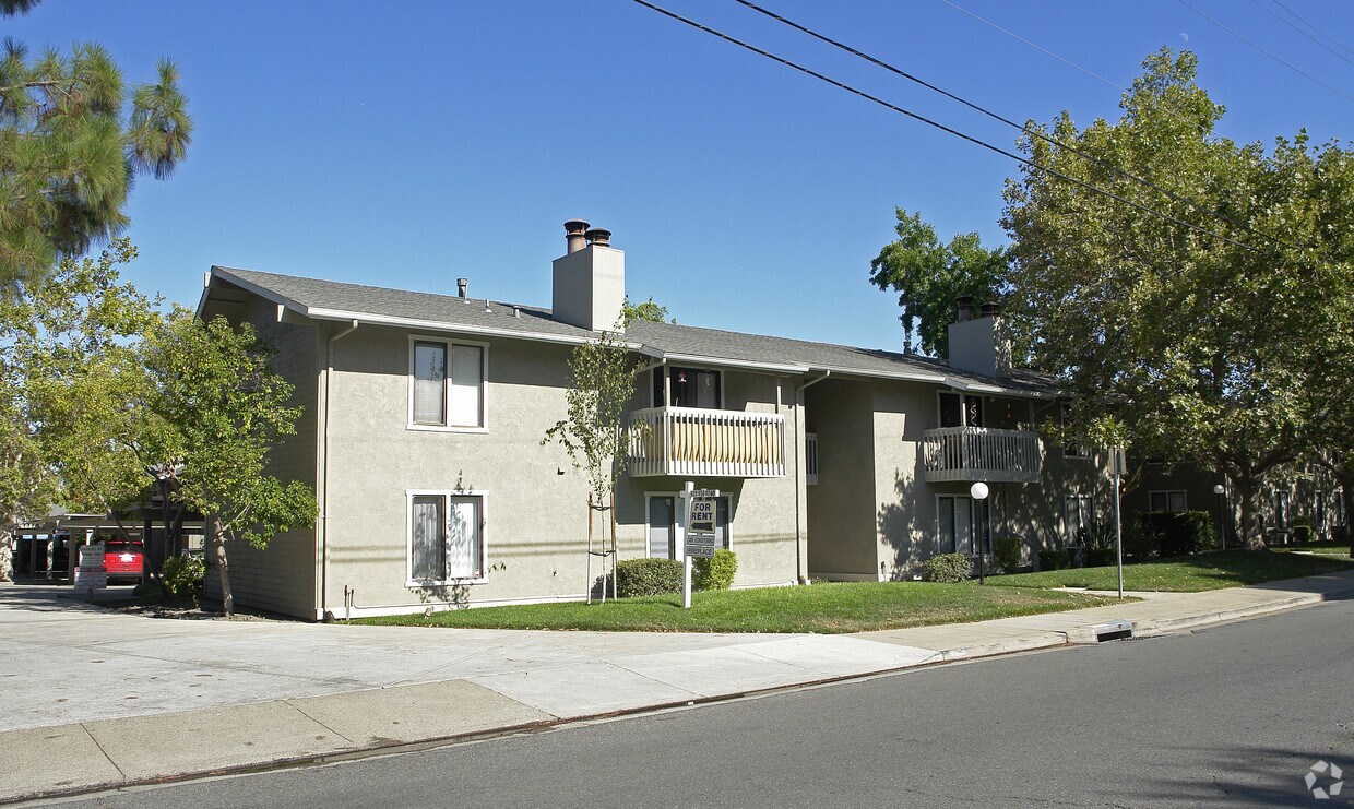 Pleasant Hill Gardens Apartments Apartments in Pleasant Hill, CA