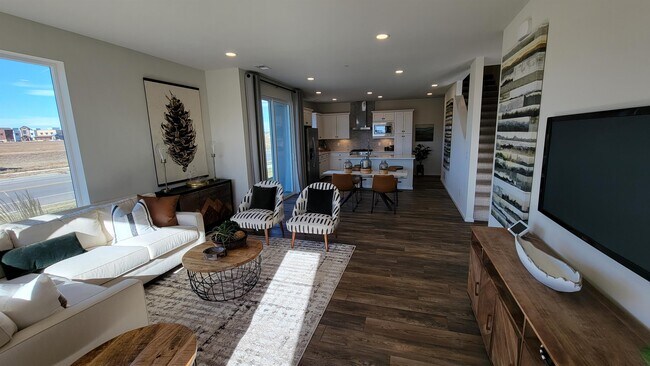 Building Photo - 4750 Champlain Dr