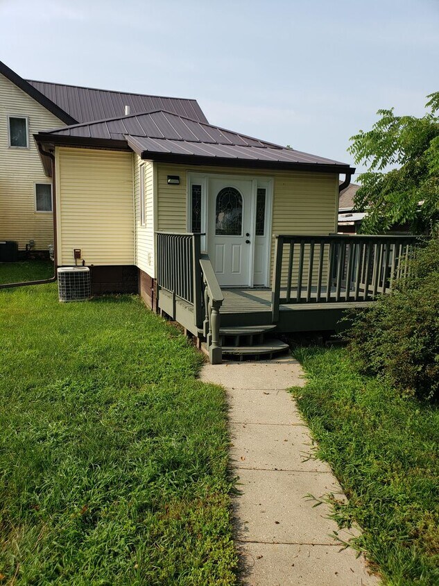 Foto principal - 3 Bed 1 Bath in Tomah, WI
