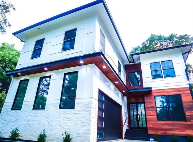 Foto del edificio - 1762 Defoor Ave NW