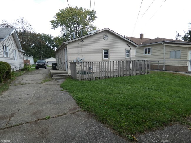 Building Photo - 2 br, 1 bath House - 2956 Hartline Dr