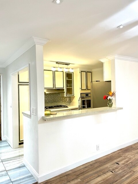 Kitchen pass through - 1255 10th St