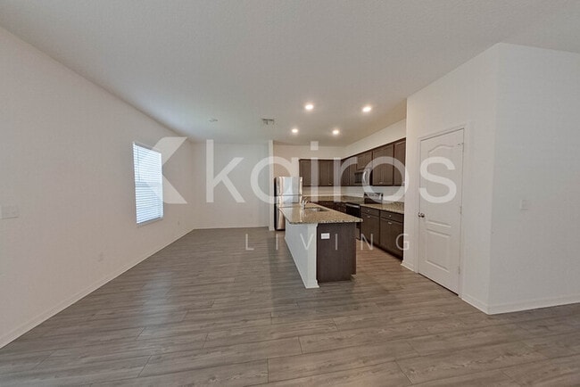 Building Photo - 30059 Fedora Cir