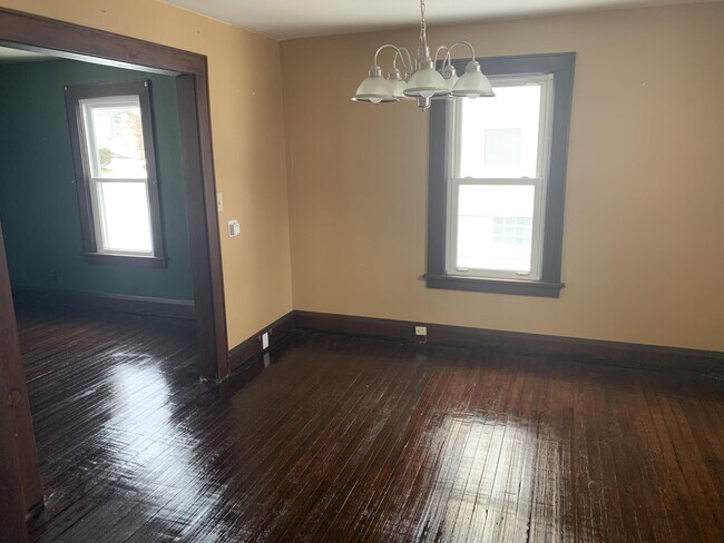 Foto del edificio - 1259 E Pershing St