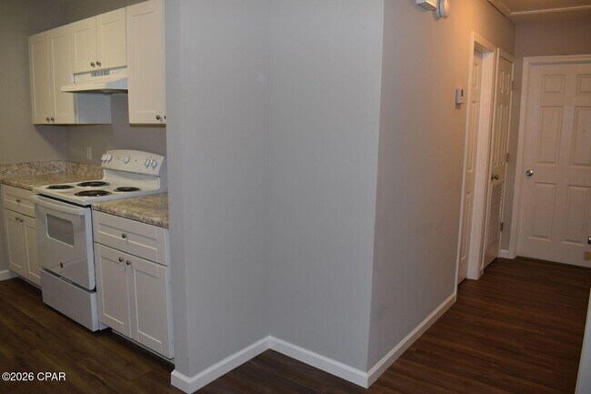 Foto del edificio - 4006 E 11th St