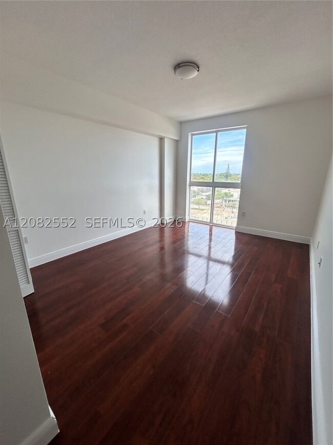 Building Photo - 7275 SW 90th St