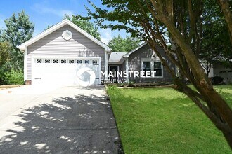Building Photo - 11120 Bridgehampton Dr