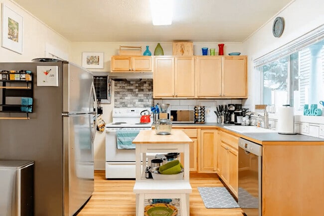 Foto del edificio - 756 N 76th St