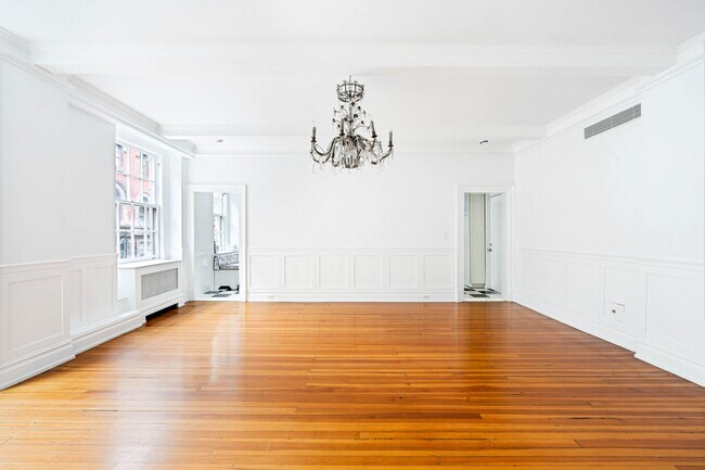 Foto del edificio - 130 E 67th St