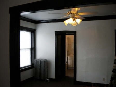 Sala de estar - 434 E 109th St