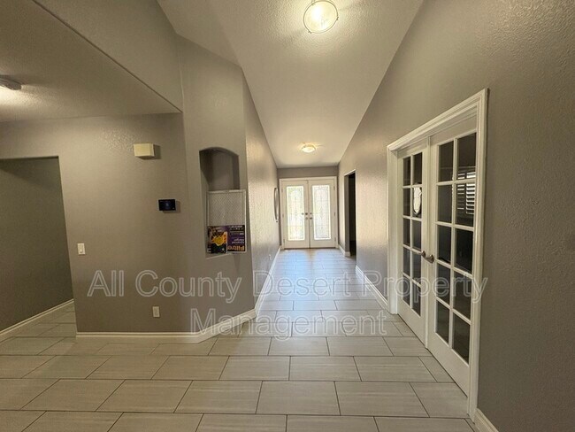 Foto del edificio - 82545 Delano Dr