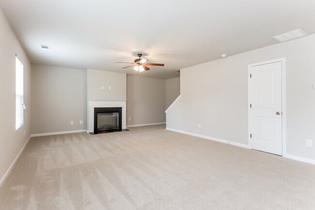 Building Photo - 146 Mcarthur Dr