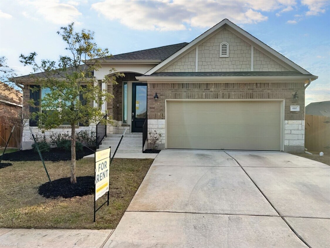 3 br, 2 bath House 610 Hereford Loop House Rental in Hutto, TX