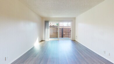 Interior Photo - Huntington Vista