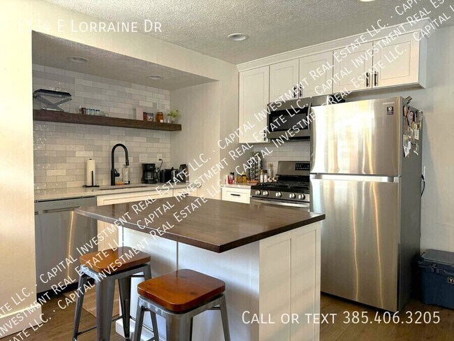 Building Photo - 1134 E Lorraine Dr