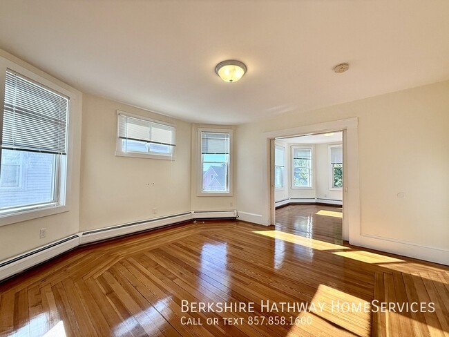 Photo - 12 Garrison Ave Apartment