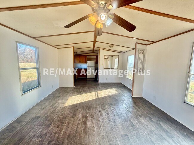 Foto del edificio - Affordable 3-Bedroom in a beautiful country setting