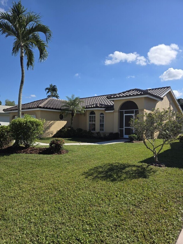 Primary Photo - 5220 Rosen Blvd