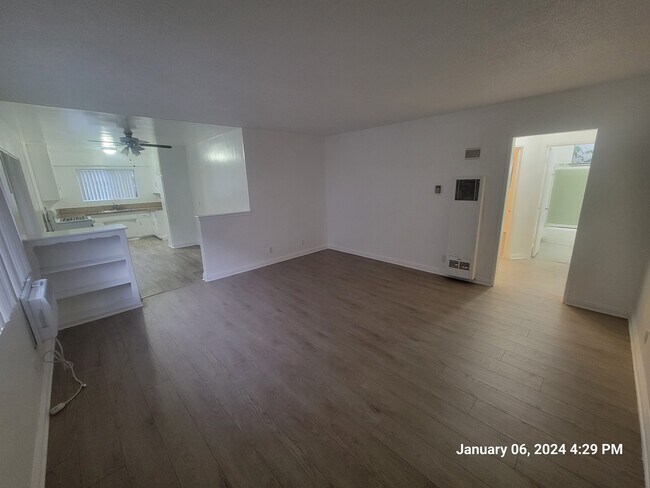 Foto del edificio - 14632 Erwin St