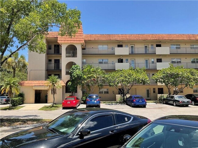 Building Photo - 6100 S Falls Circle Drive 313, Lauderhill,...