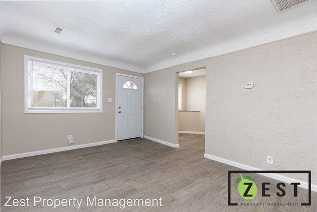 Building Photo - 1 br, 1 bath Apartment - 564 - 566 Marquet...