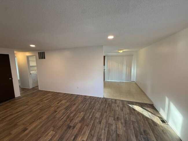 Foto del edificio - 1710 6th St