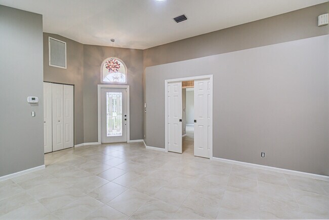 Foto del edificio - 7774 Stirling Bridge Blvd S