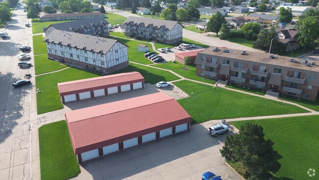Building Photo - Allura Gardens Apartments