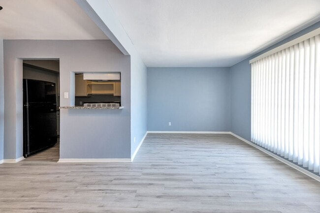 Building Photo - COMMING SOON!!!!*HOUSING WELCOME / SECTION 8 ACCEPTED*- **Ask about our NO SECURITY DEPOSIT optio...