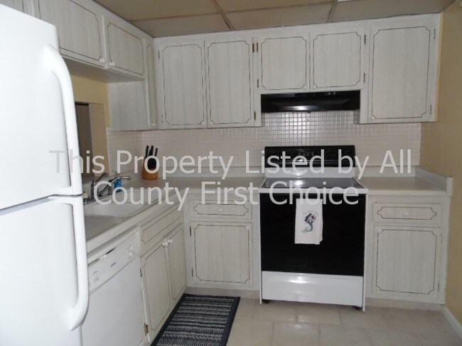 Building Photo - 10351 Regal Dr