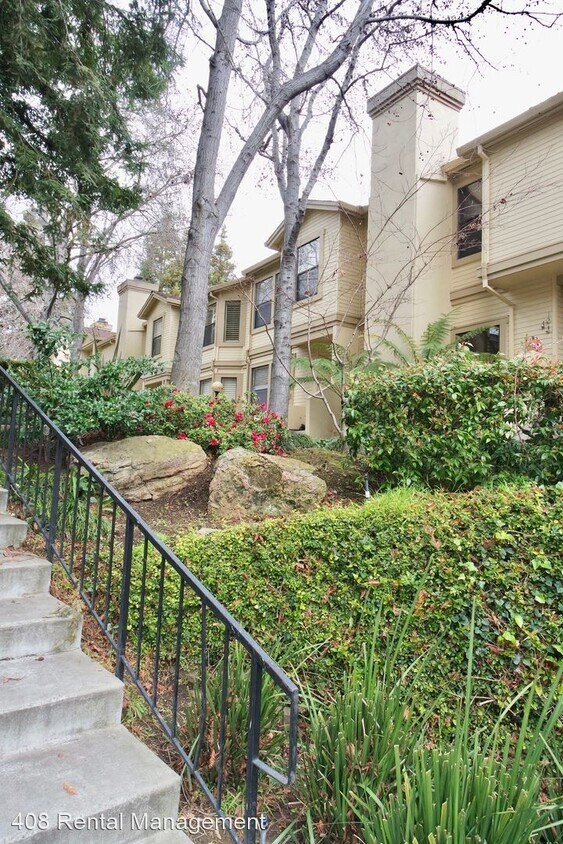Primary Photo - 2 br, 2.5 bath House - 983 La Mesa Terrace #C