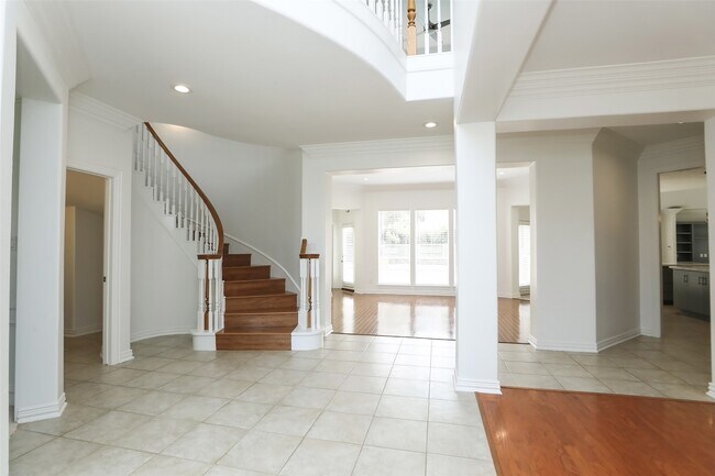 Building Photo - 1715 Cottage Landing Ln
