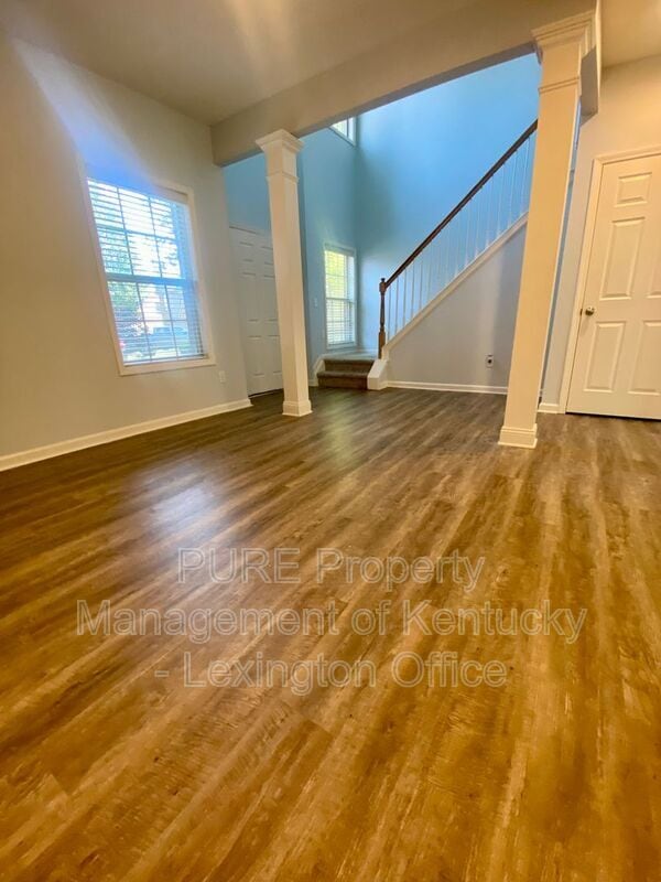 Building Photo - 204 Fairgrounds Dr
