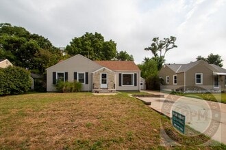 Building Photo - 2718 Wyoming St